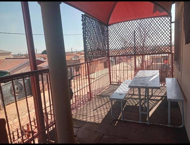 10 BEDROOM HOUSE FOR SALE IN SOSHANGUVE SOUTH